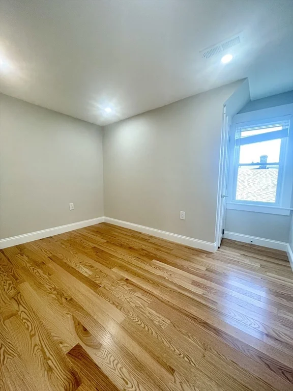 435 Newport Rd, Strawberry Hill