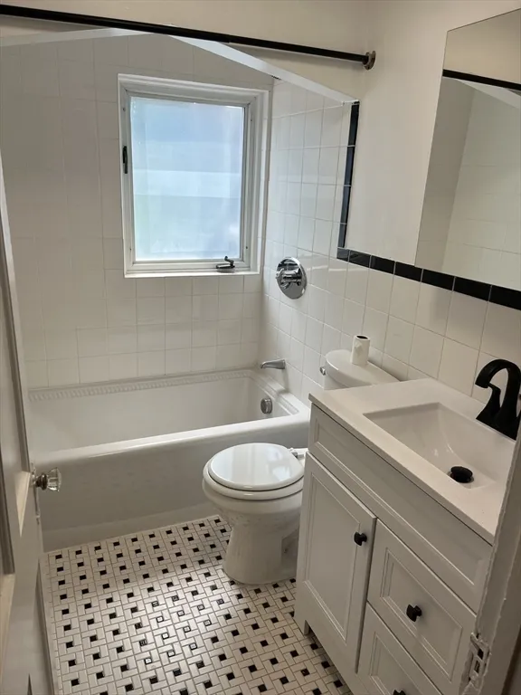 744 Boylston St, Back Bay