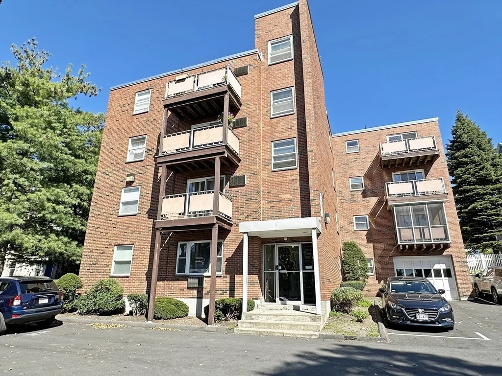 100 Summer St, Watertown