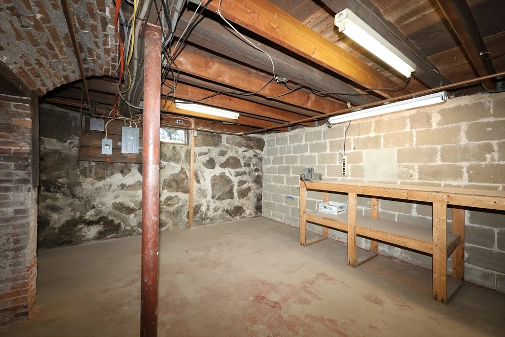 150 Neponset St, Canton