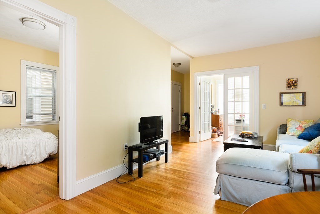 393 Washington, Inman Square