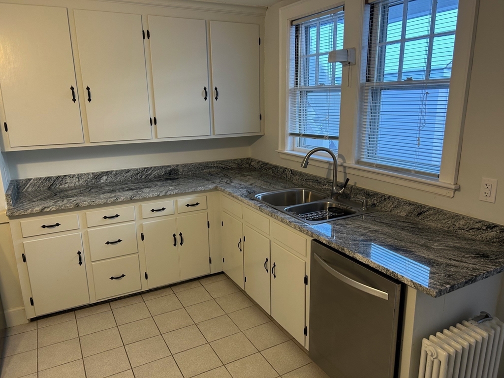 20-22 Randall Ave, Weymouth