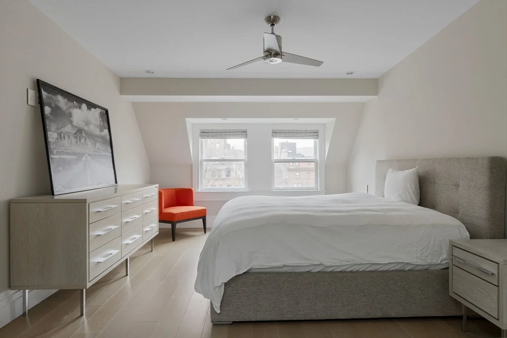 135 Commonwealth Ave, Back Bay