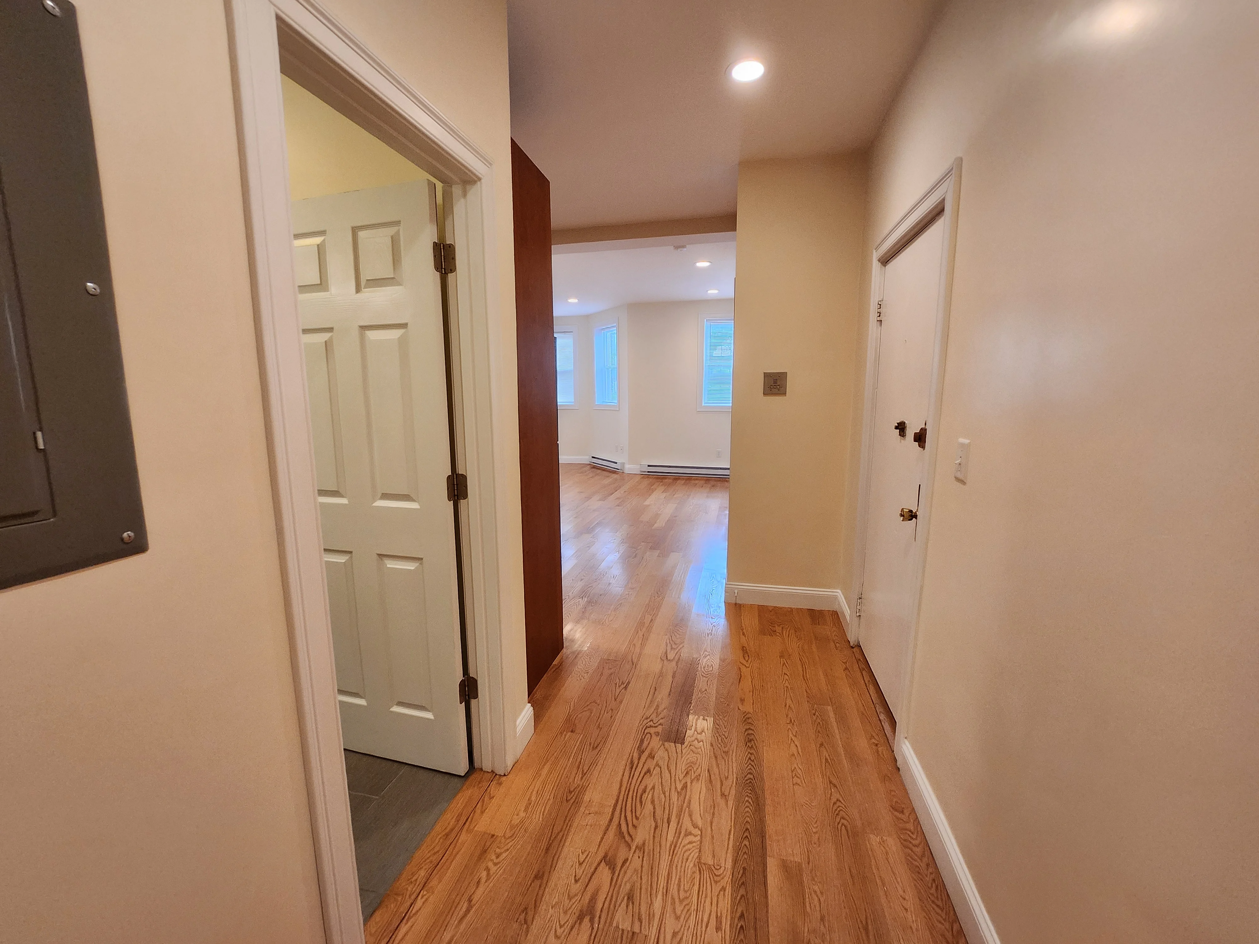 94 Brainerd Rd, Allston