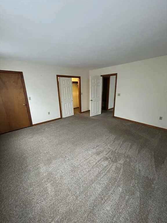 227 Wood St, Hopkinton