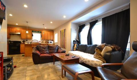 6 bed, 2 bath apartment for rent at 34 Long Ave Unit 1, Allston — photo 1 of 6