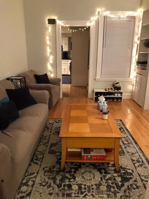 72 Boston Ave, Medford