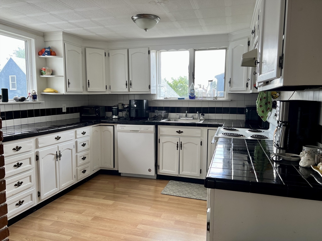 33-35 Rogers Ave, Somerville
