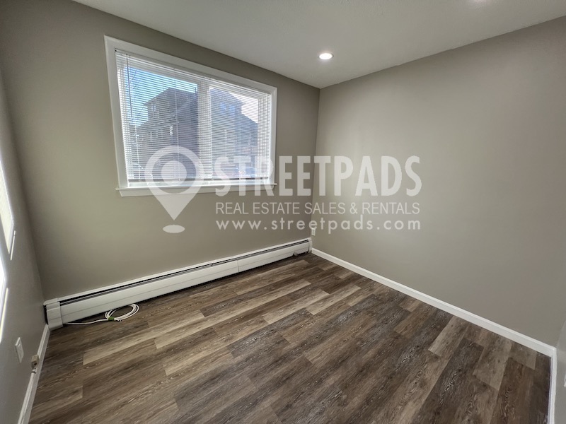 50 Evergreen St, Jamaica Plain