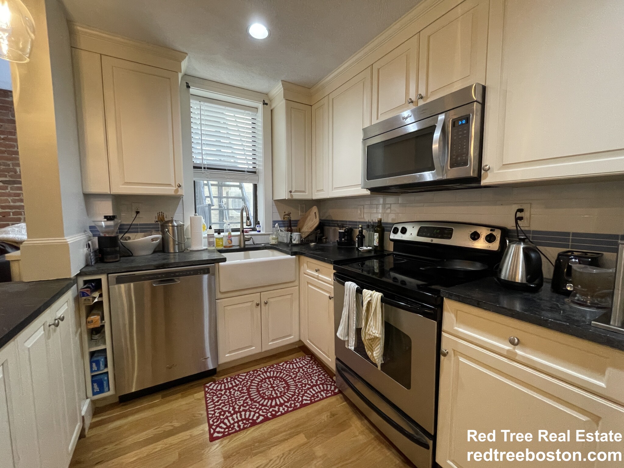 1038 Beacon St, Brookline