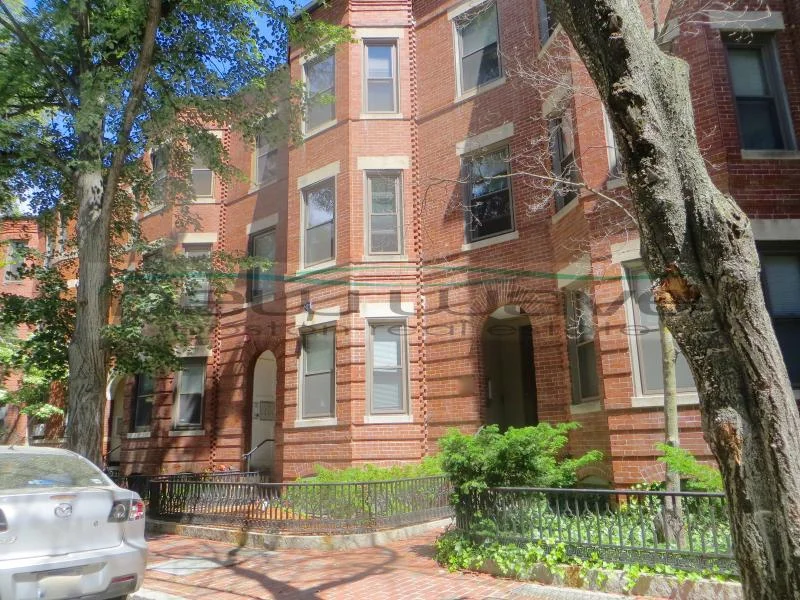 54 Saint Germain St, Back Bay