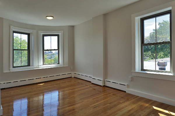 102 Willow St, Wellington-Harrington