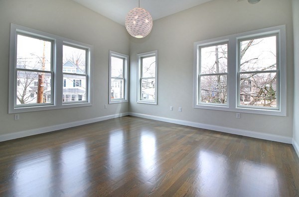 150 Green St, Melrose