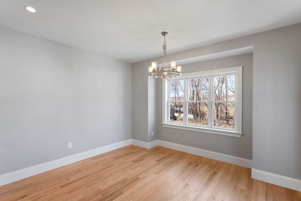 17 Monroe St, Norwood