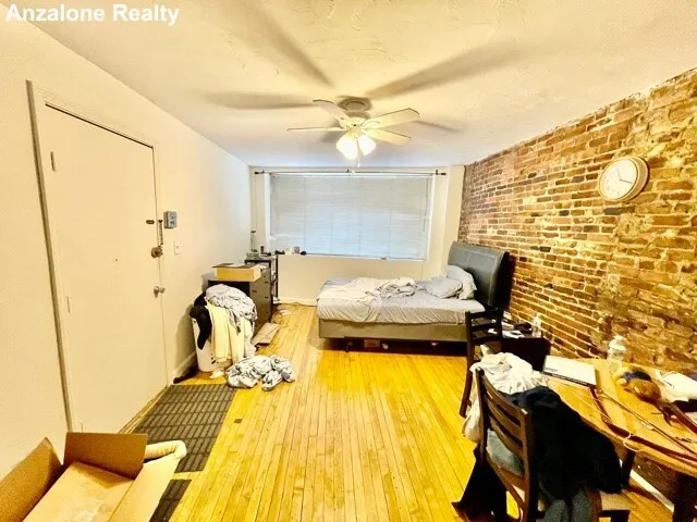 11 Charter St, North End