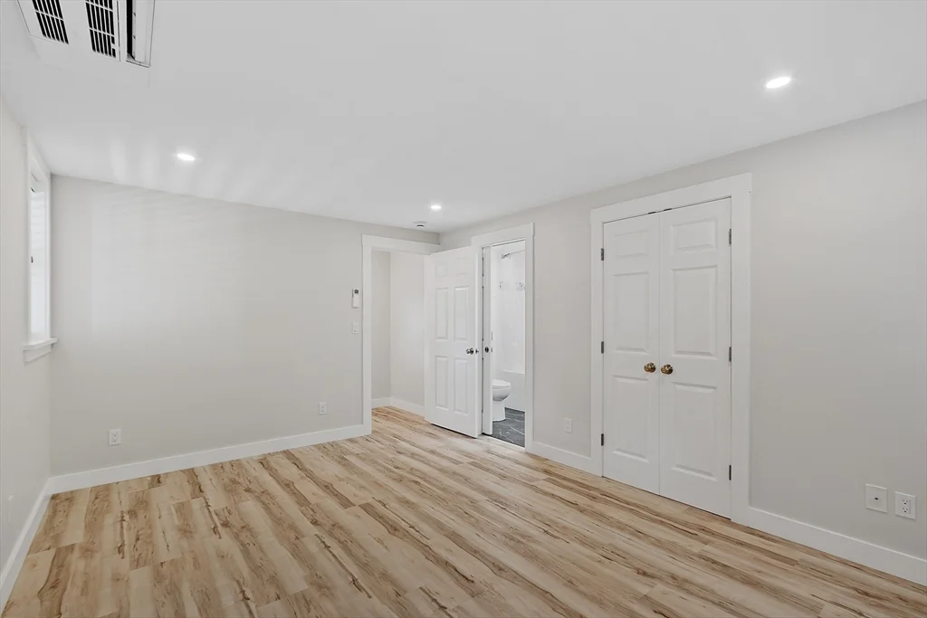 40 Atlantic Ave, Rockport