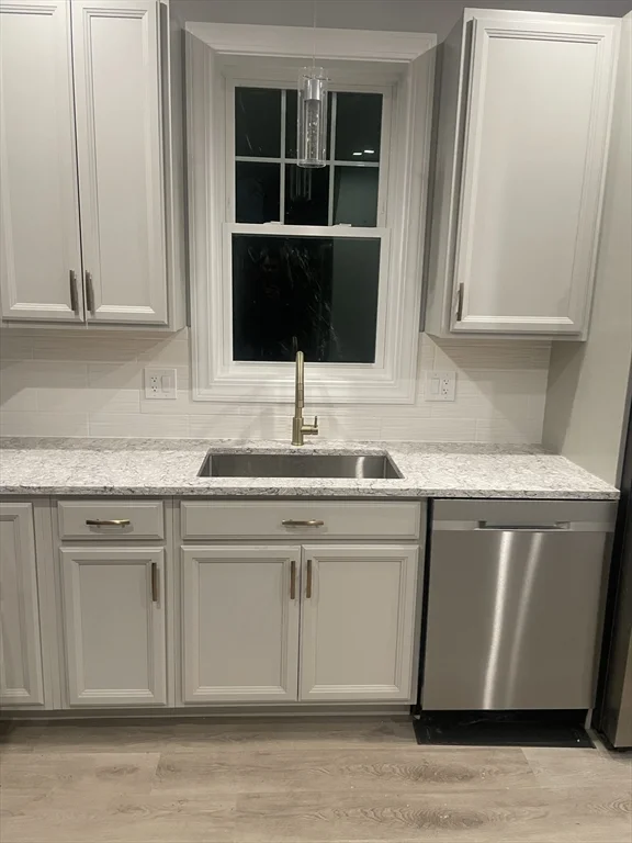 52 Garfield Ave, Medford