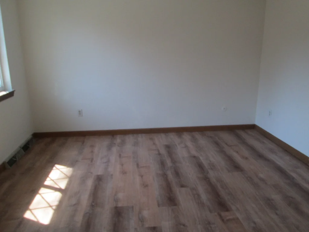 114 Clark St, Belmont