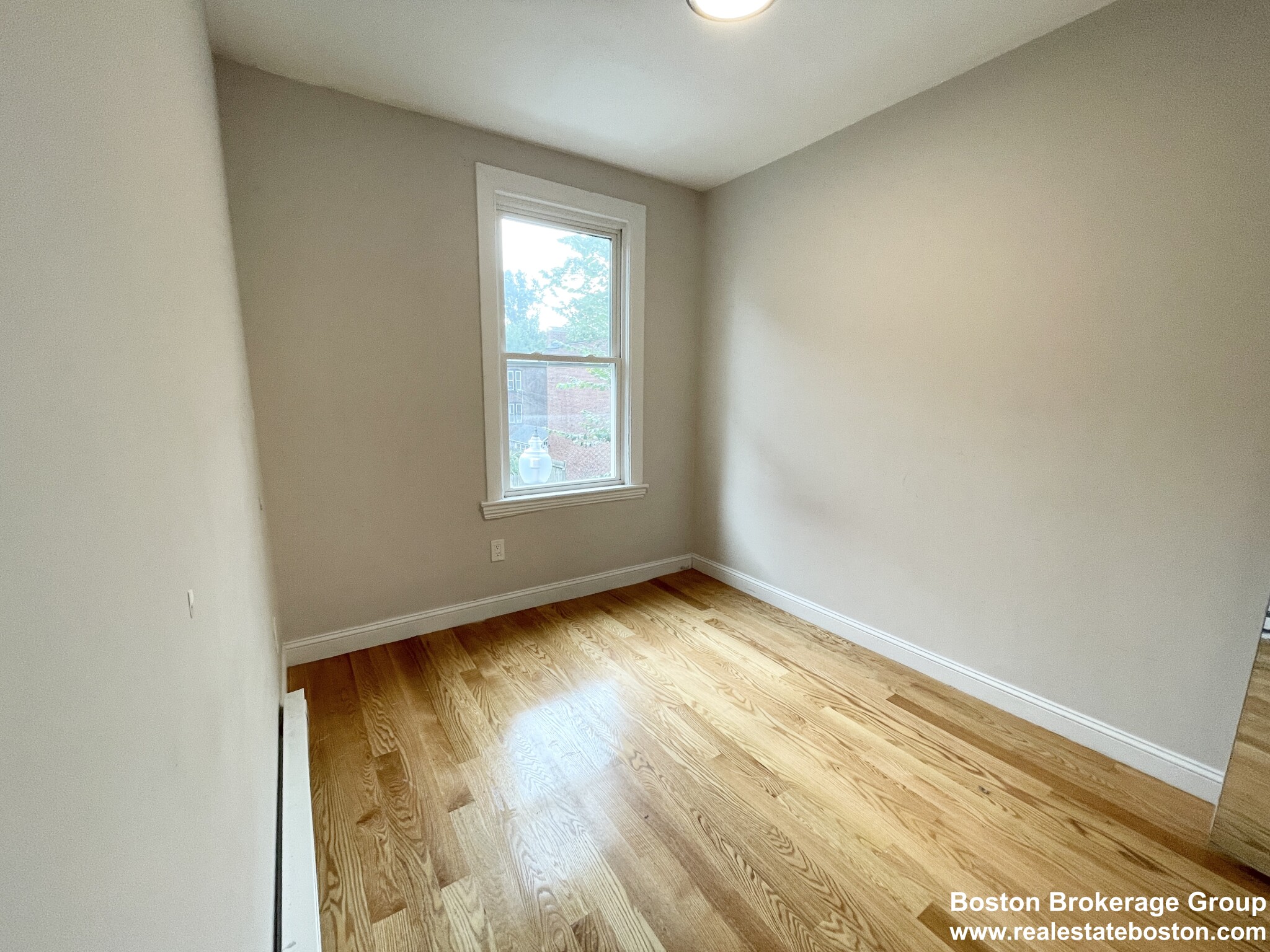 7 Warwick St, Roxbury