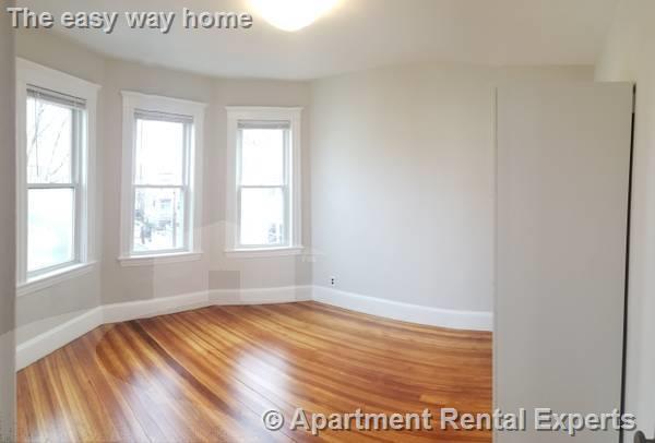 25 Fainwood Circle, Inman Square