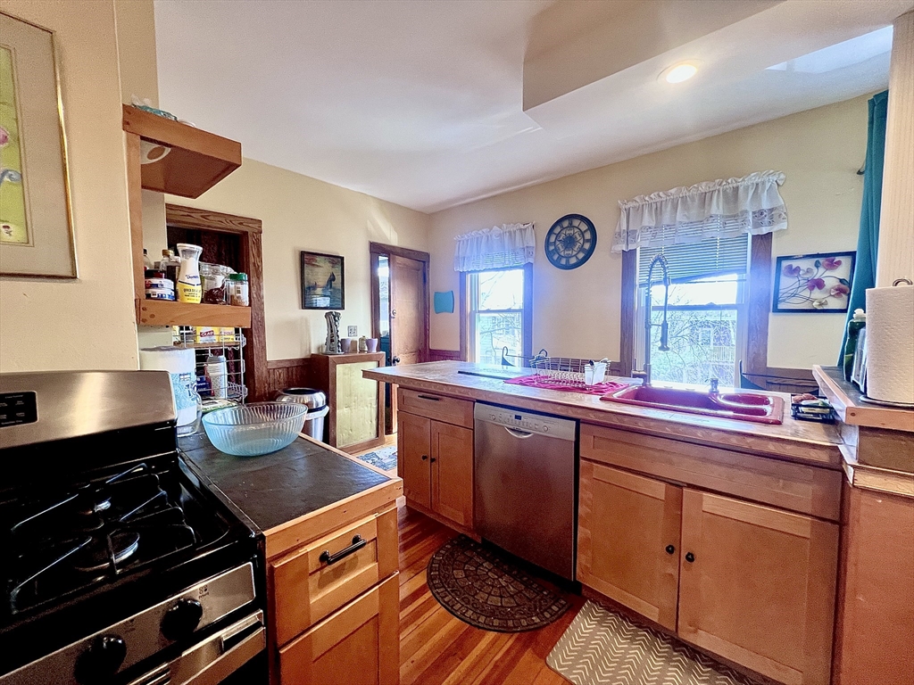 33 Oakland Rd, High Street Hill