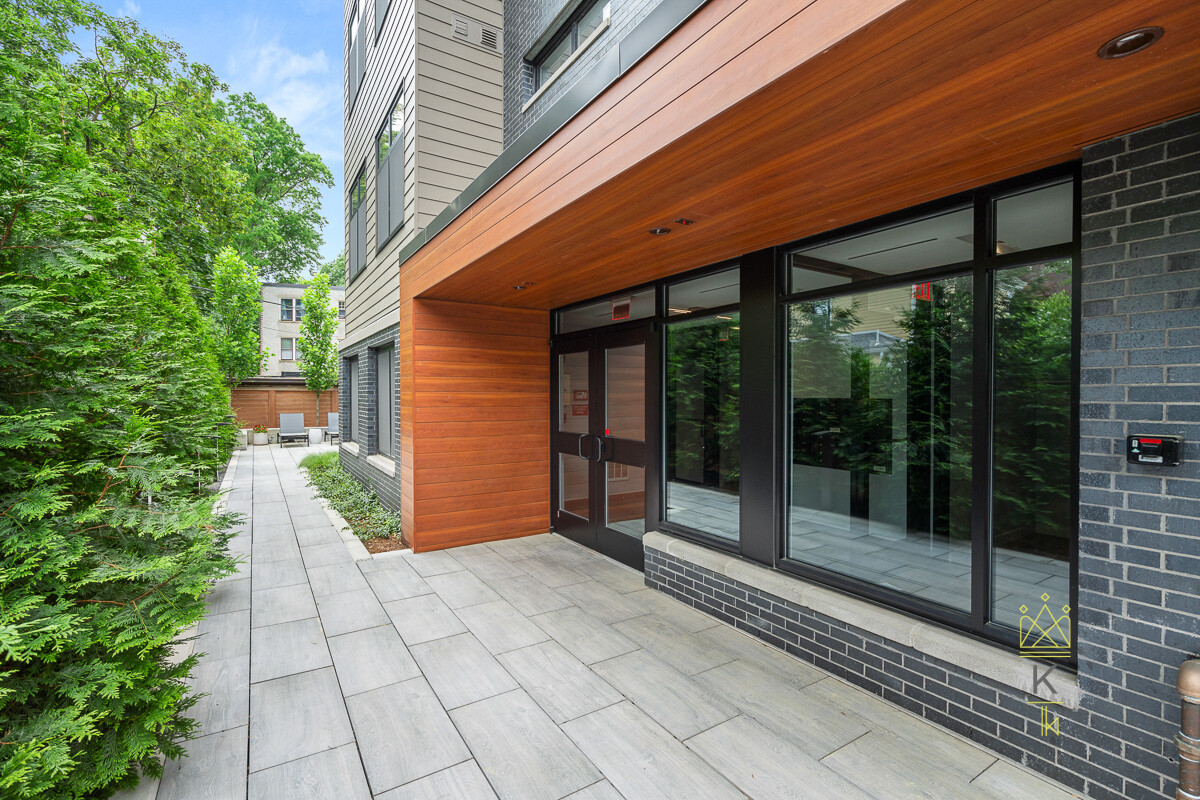 54 Auburn St, Coolidge Corner