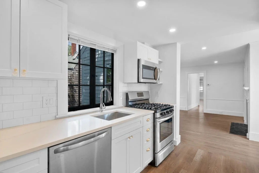 61 Front St, Old Town