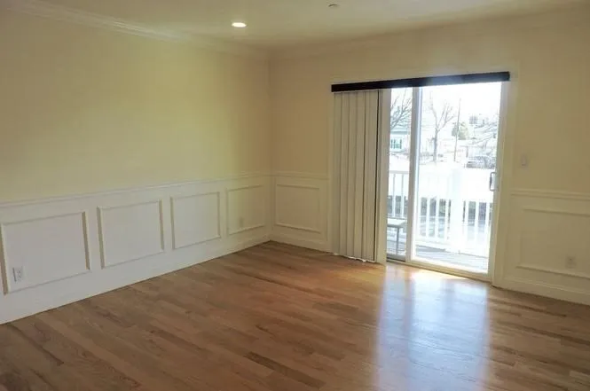 153 Sumner St, Quincy