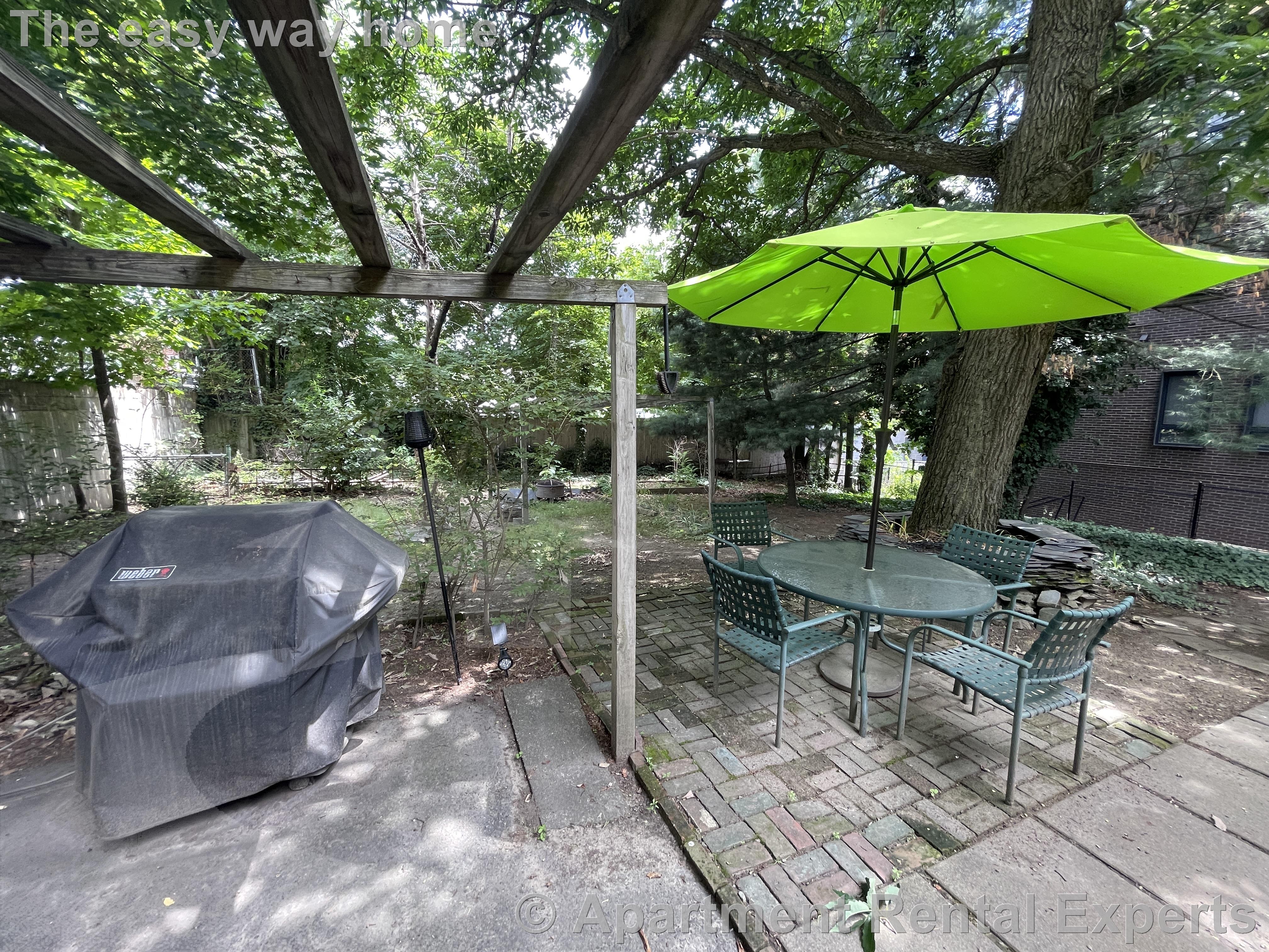 15 Central St, Spring Hill