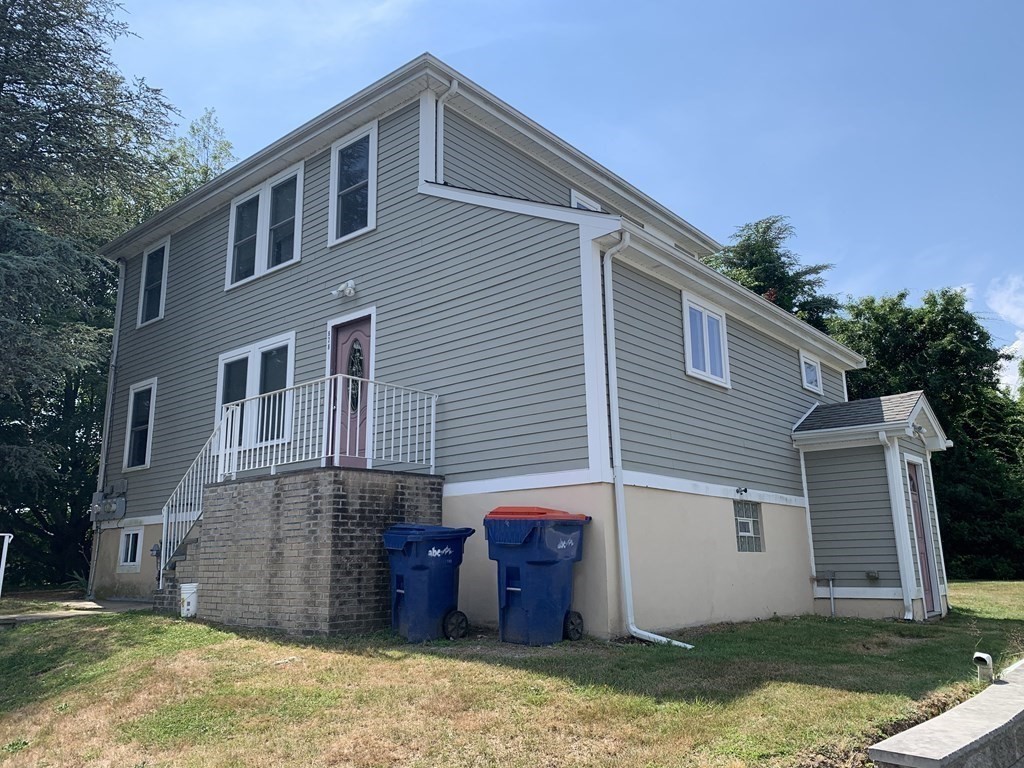 878 State Rd,, Westport