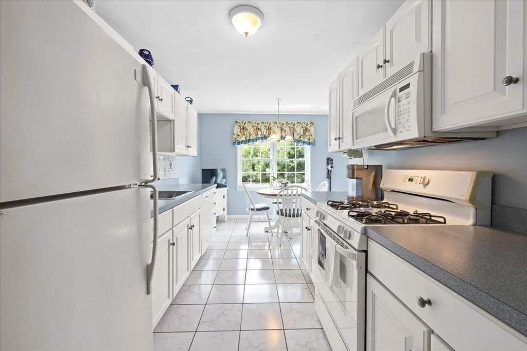 822 Thayer St, Abington