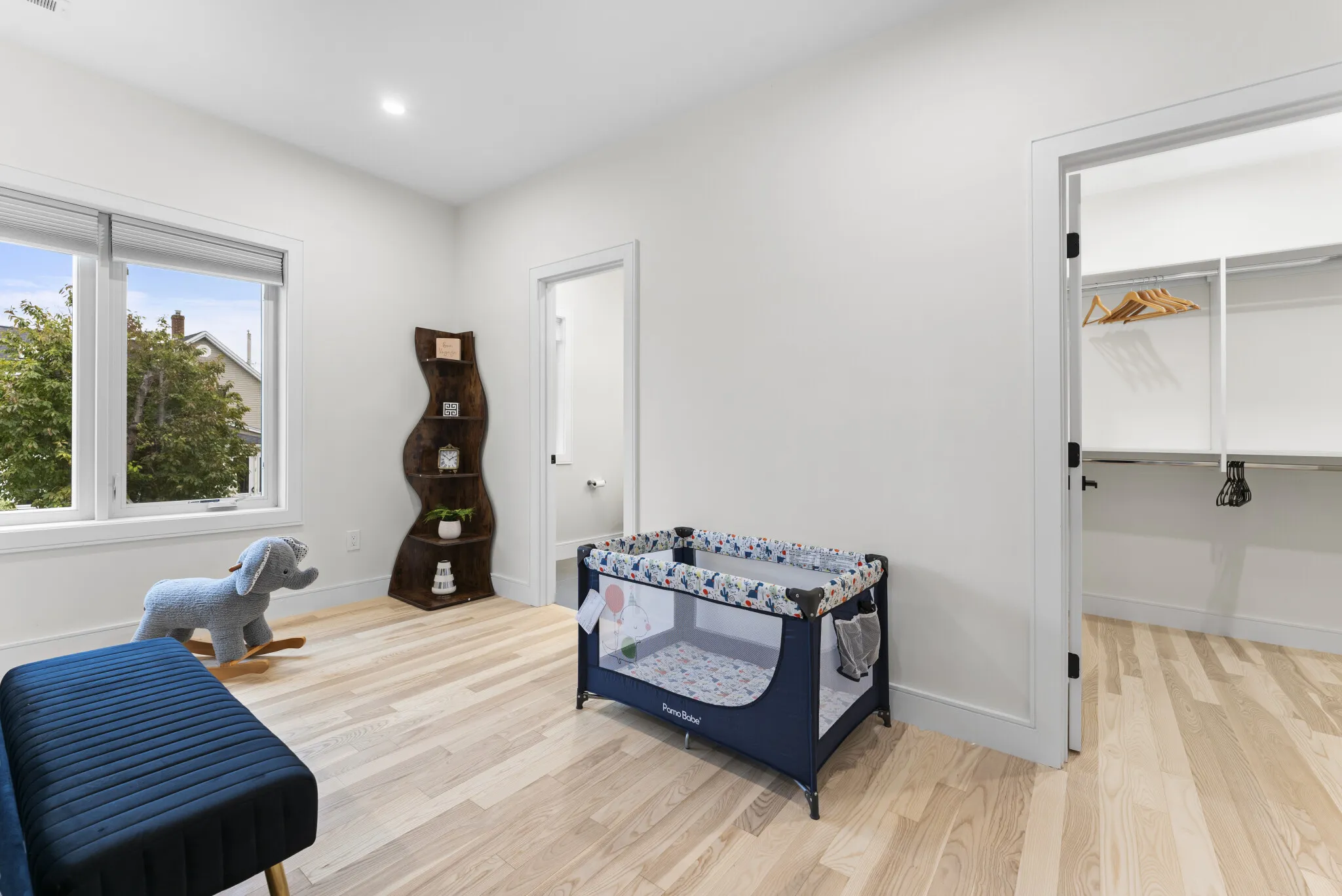 21 Bolton St, South Side