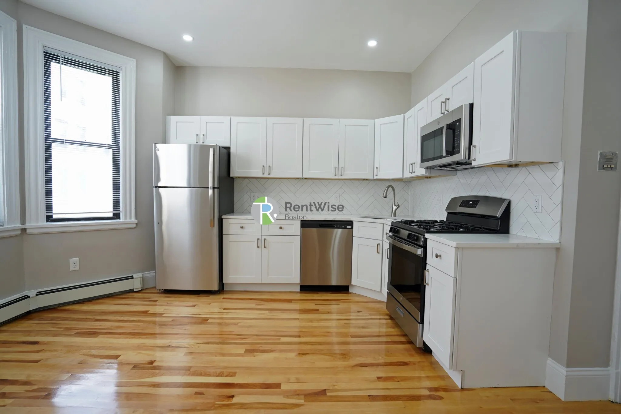 72 Gardner St, Allston