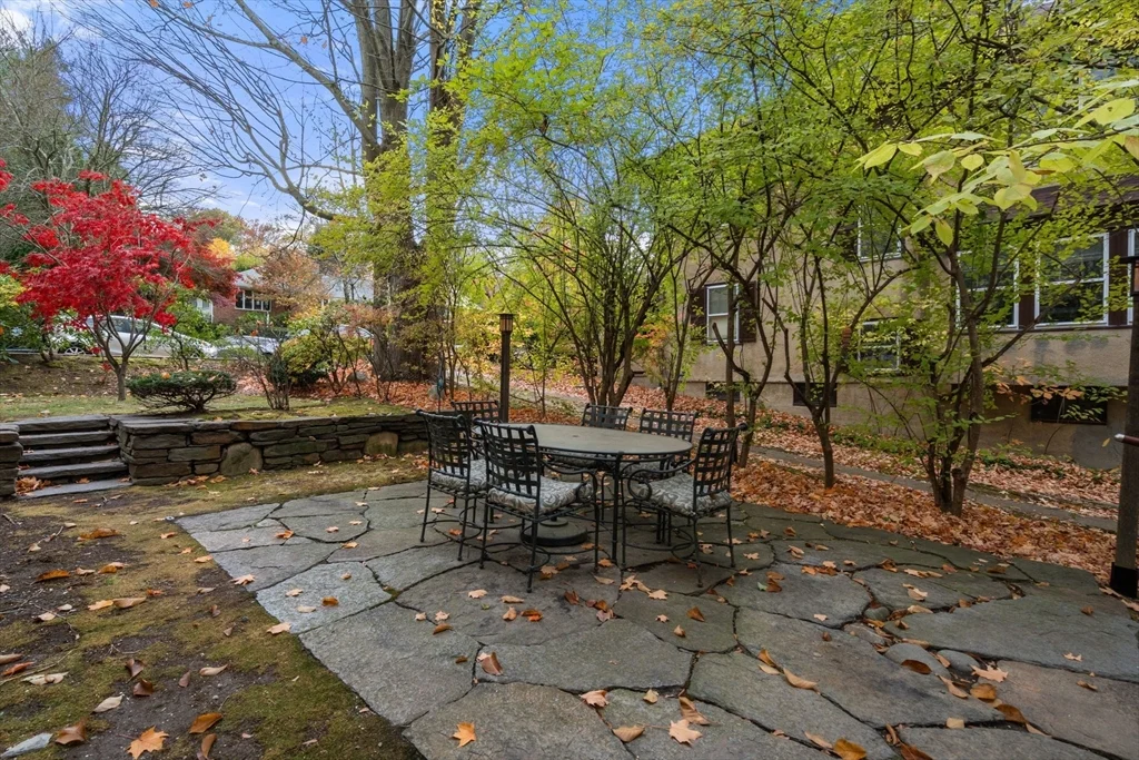 161 Clinton Rd, Fisher Hill