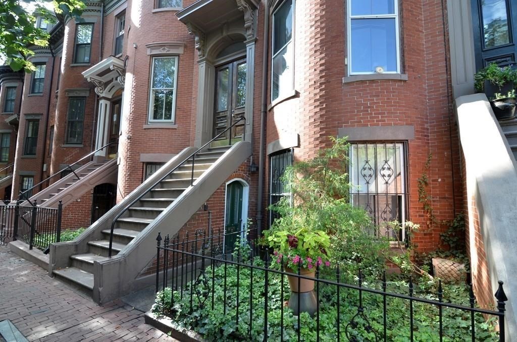 234 W Canton, South End