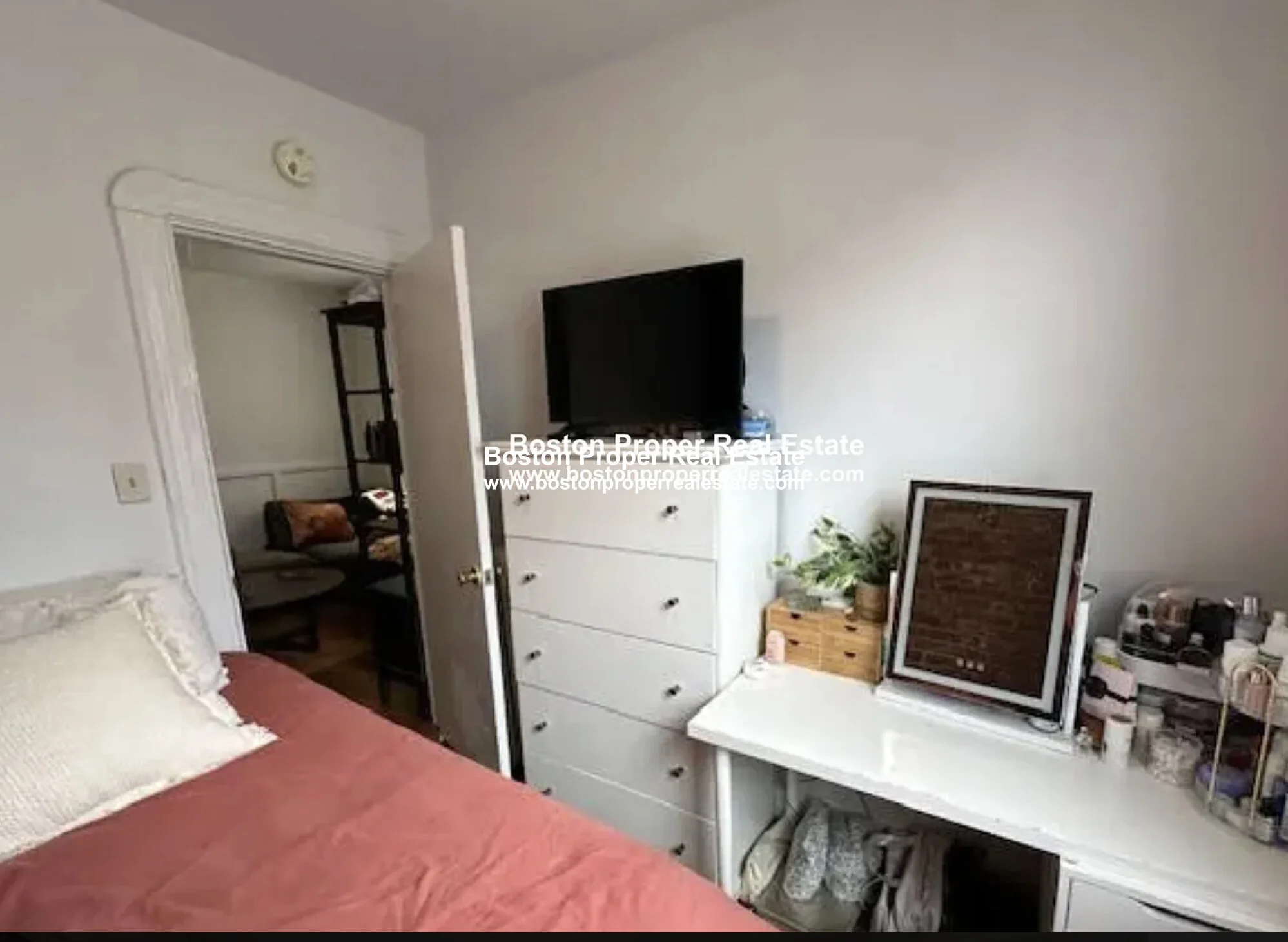 100 Myrtle St, Beacon Hill