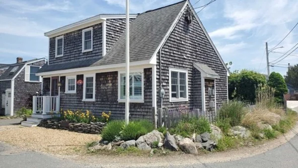 11 78th, Plum Island