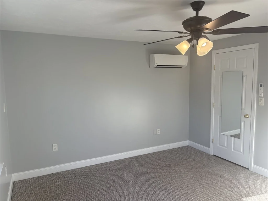 16 Orleans Rd, Weymouth