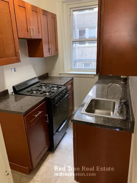 1175 Boylston St, Fenway