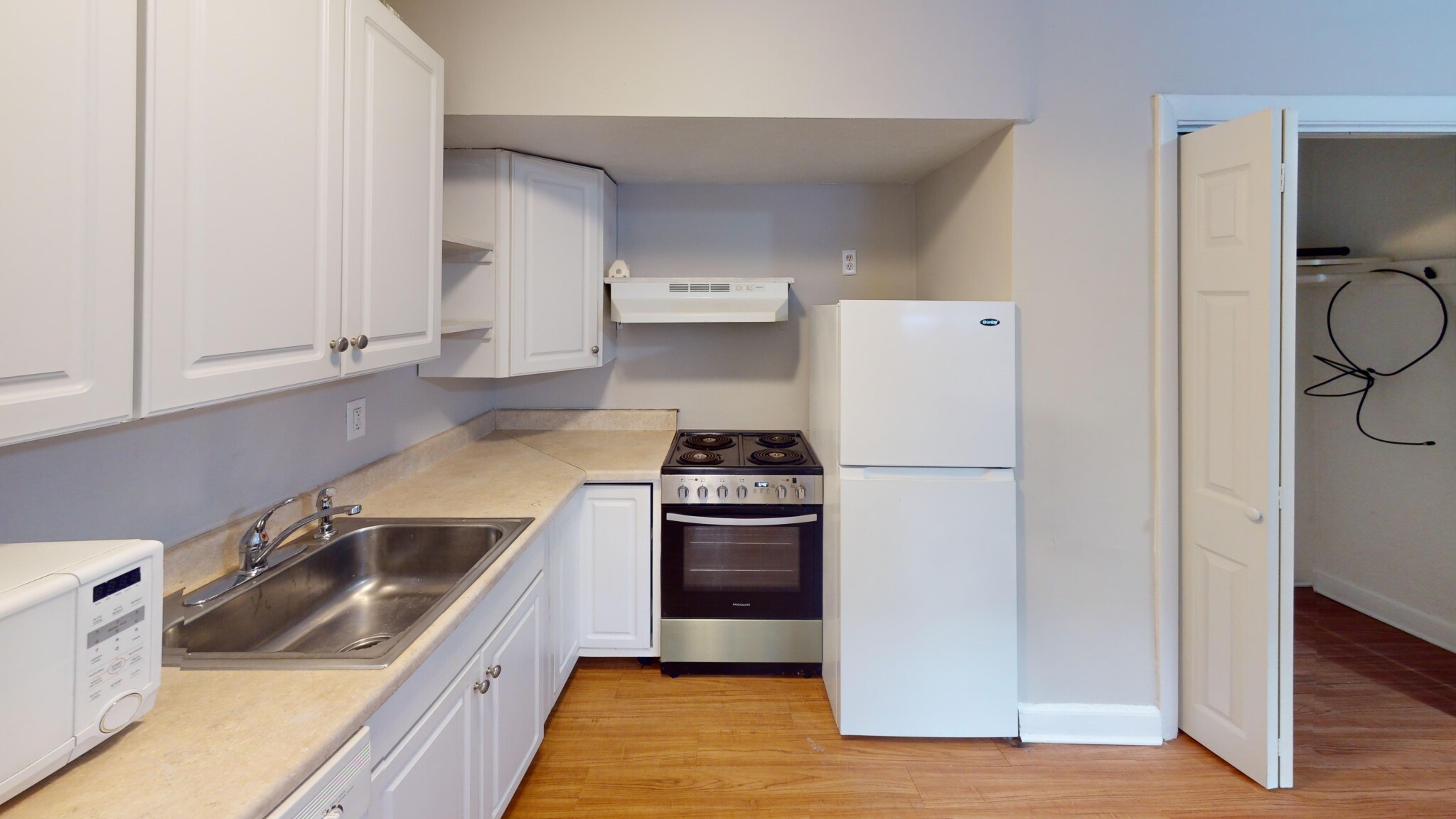 48 Harvard Ave, Harvard Avenue