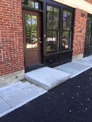 2044 Beacon St, Waban