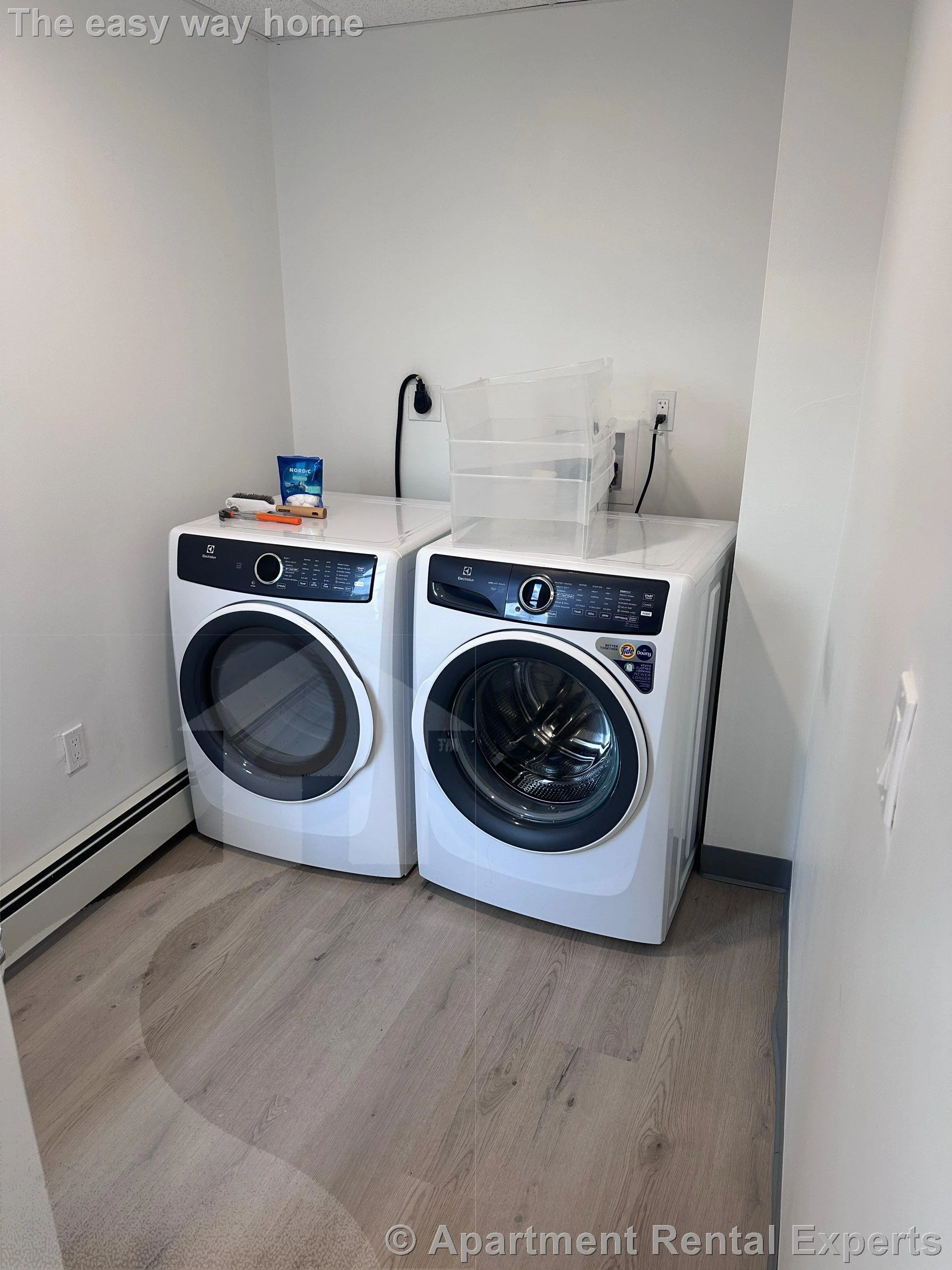 301-303 Boston Ave, Tufts