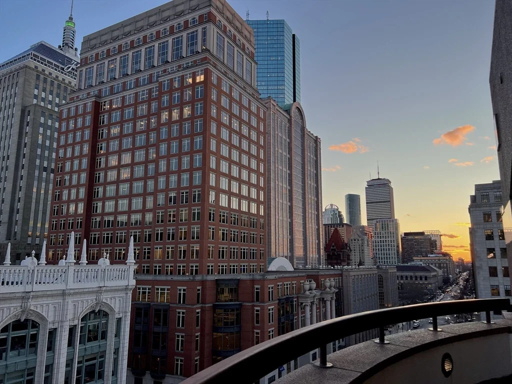 425 Boylston St, Back Bay