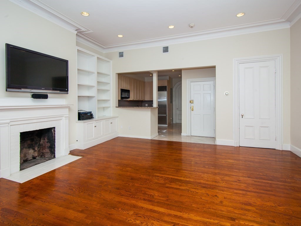 103 Beacon St, Back Bay