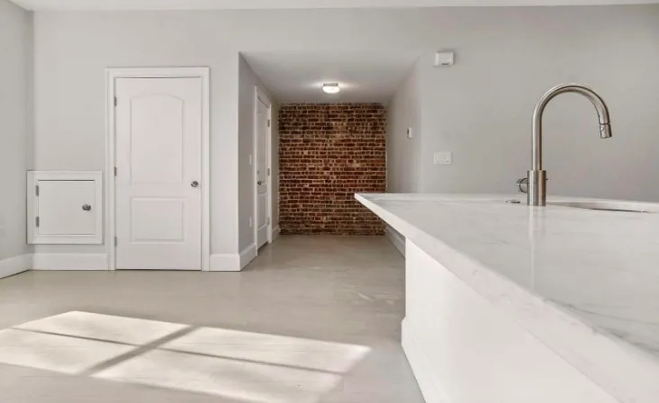 554 Massachusetts Ave, South End