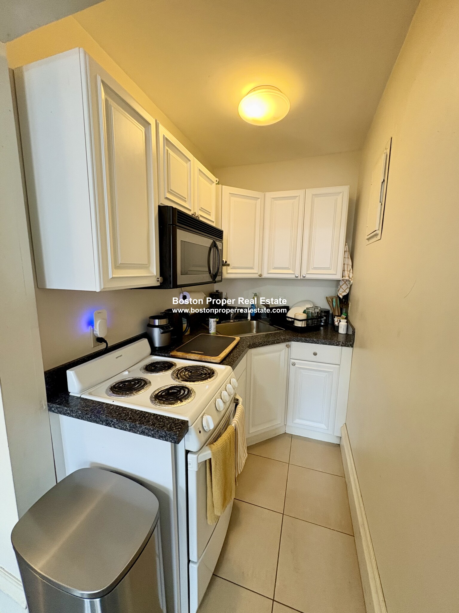 255 Newbury St, Back Bay