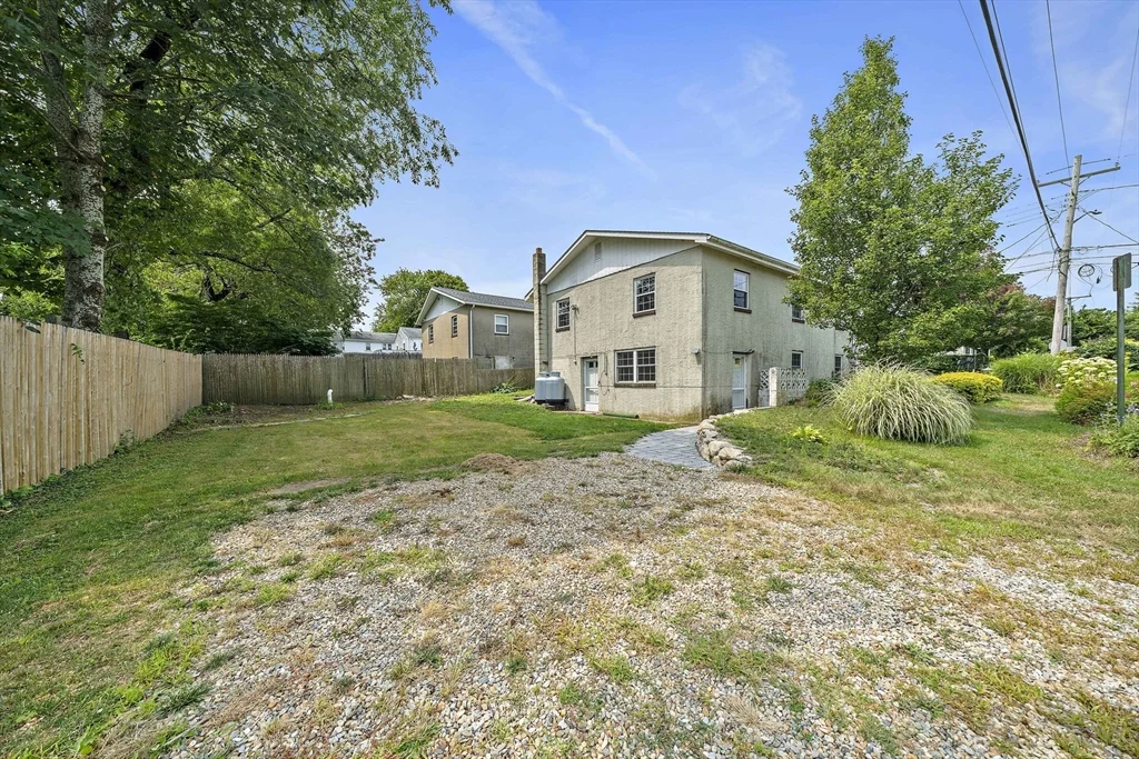 52 Beach St, Plymouth