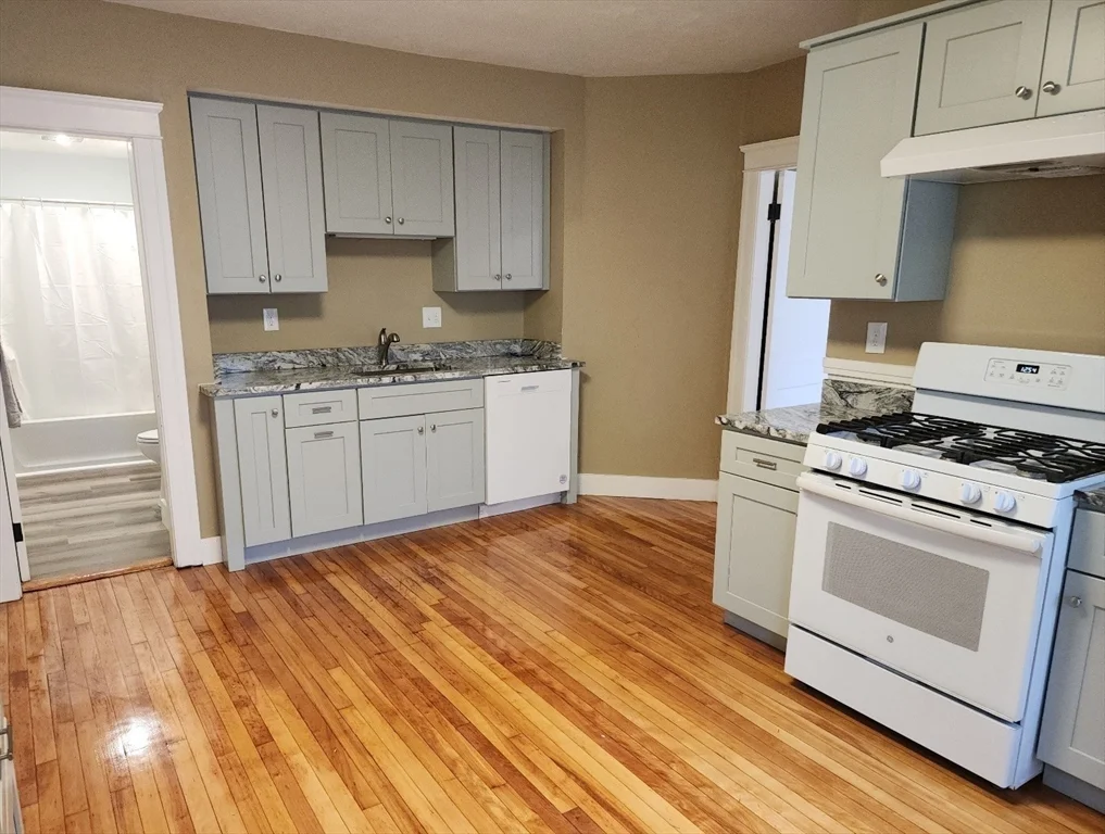 63 Fifth Ave, Worcester