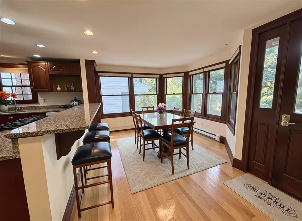 33 Clearwater Rd, Chestnut Hill