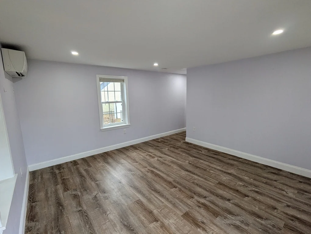 58 Hartford St, Natick